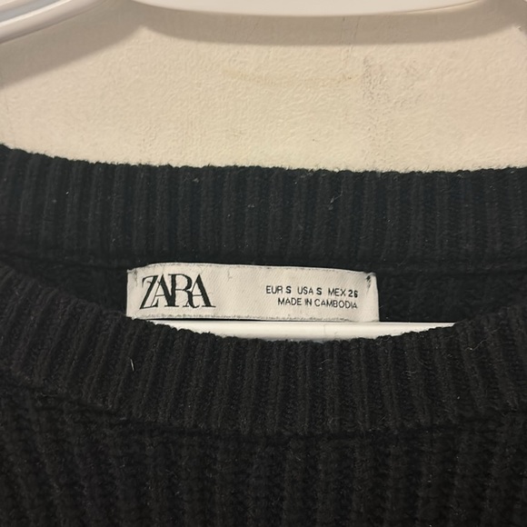 Thick ZARA Sweater - Picture 2 of 2